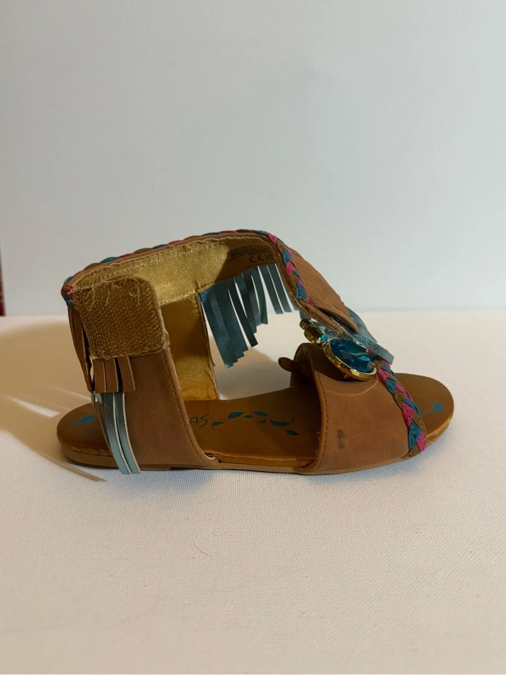 Disney‎ Pocahontas Fringe Flat Sandals Velcro Strap Brown/Blue 13
